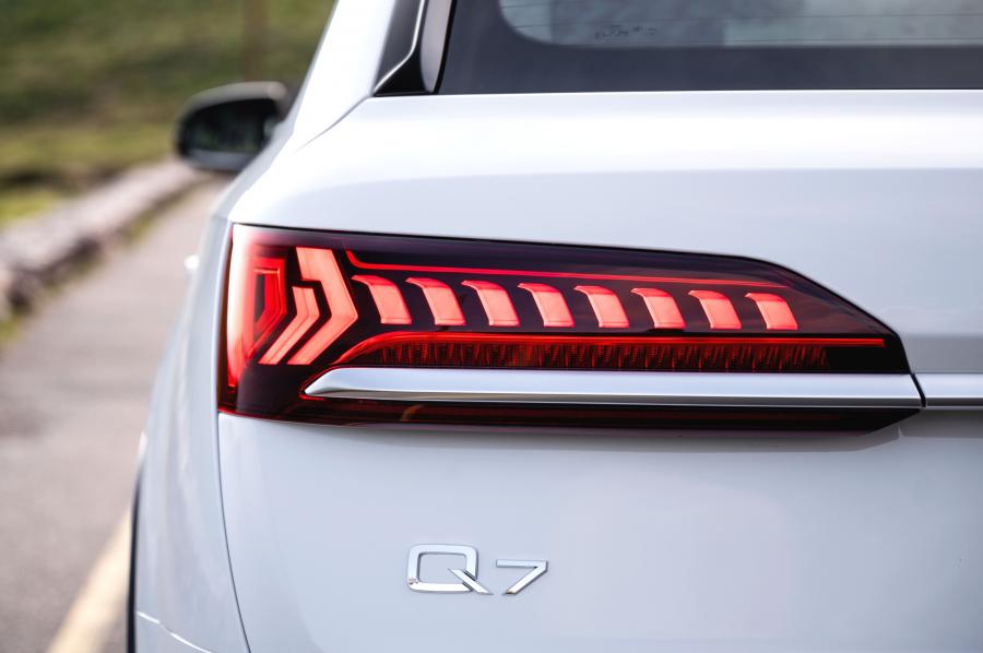 Детали экстерьера Audi Q7 50 TDI Quattro (4M) 2019 года  (WW) (фото 30 из 40)